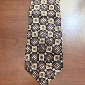 Elegant 100% Italian Silk Carlo Palazzi Geometric Patterned Tie